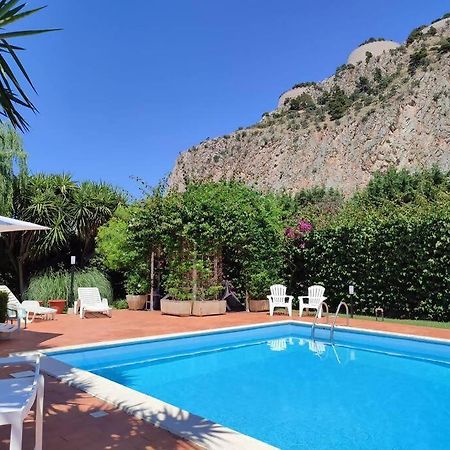 Da Nonna Cettina Appartamento In Villa Con Piscina 巴勒莫 外观 照片