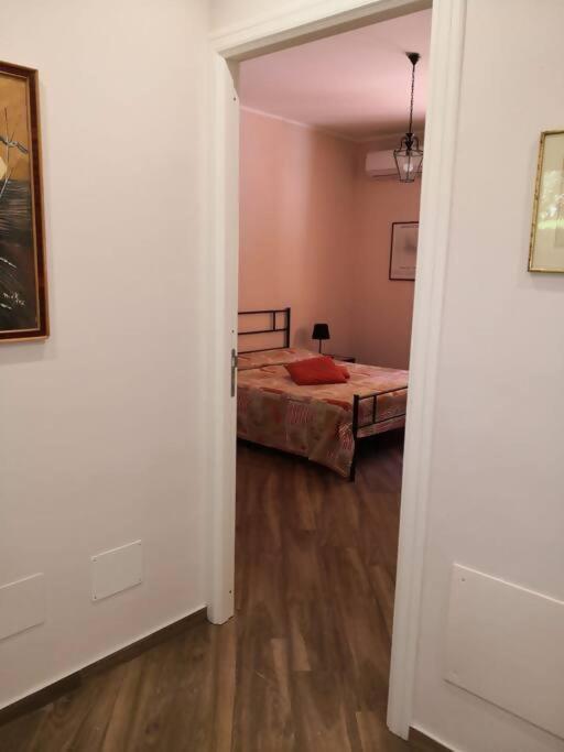 Da Nonna Cettina Appartamento In Villa Con Piscina 巴勒莫 外观 照片