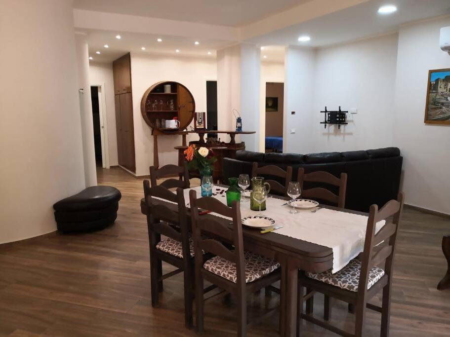 Da Nonna Cettina Appartamento In Villa Con Piscina 巴勒莫 外观 照片